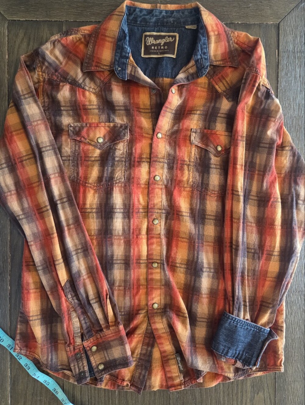 Wrangler Retro Men's Plaid Button-Down Shirt in Orange, Brown and Yellow